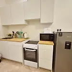 Harf22-G02-01 Cozy 1Br Apt In Ad